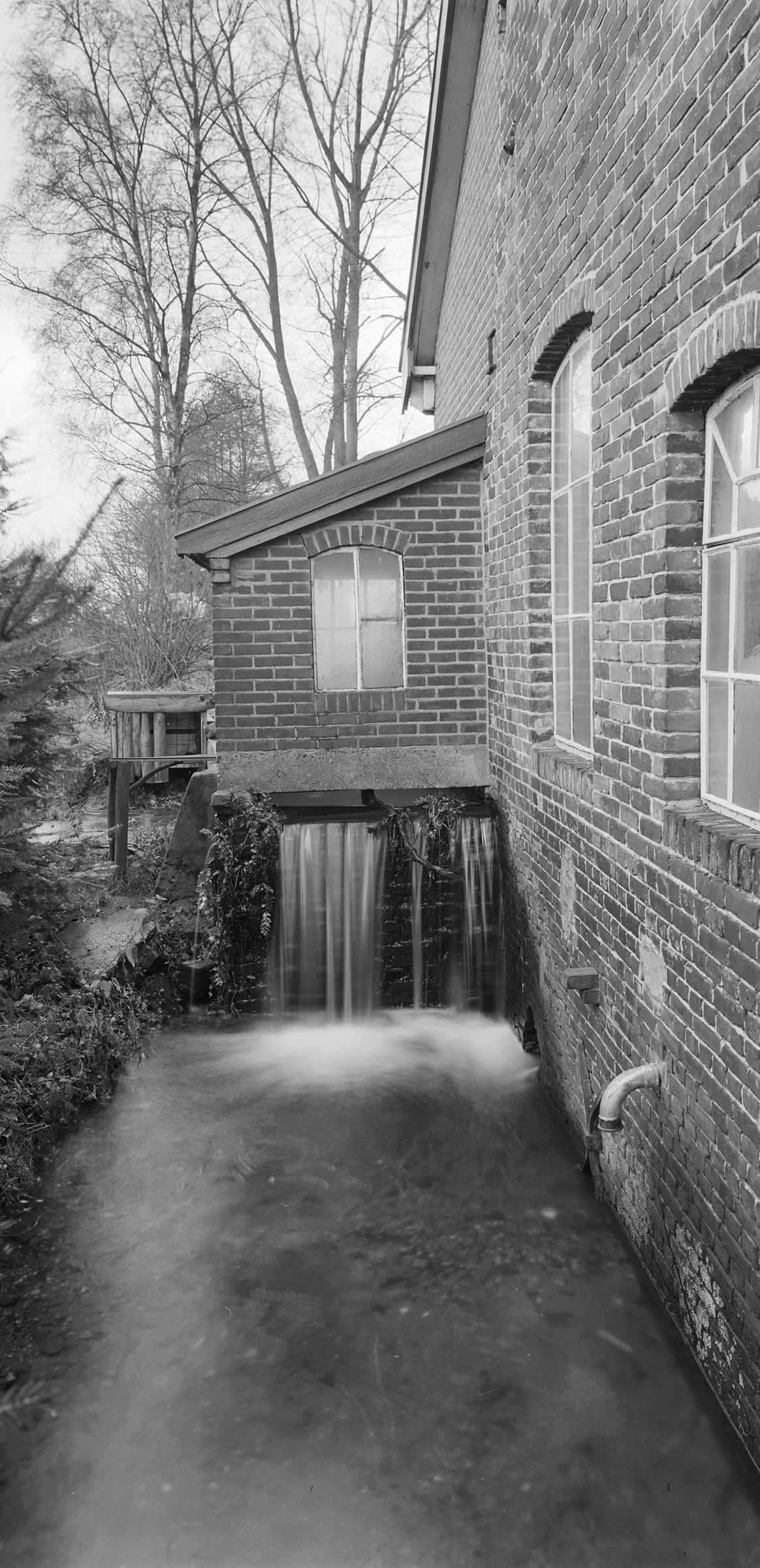 De waterval bij de Achterste Molenhoeve. A.J. van der Wal / RCE, 1972.